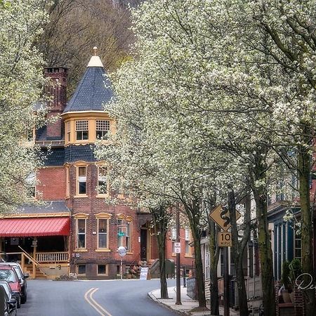 The Dolon House Bed & Breakfast! Bed & Breakfast Jim Thorpe Exterior photo