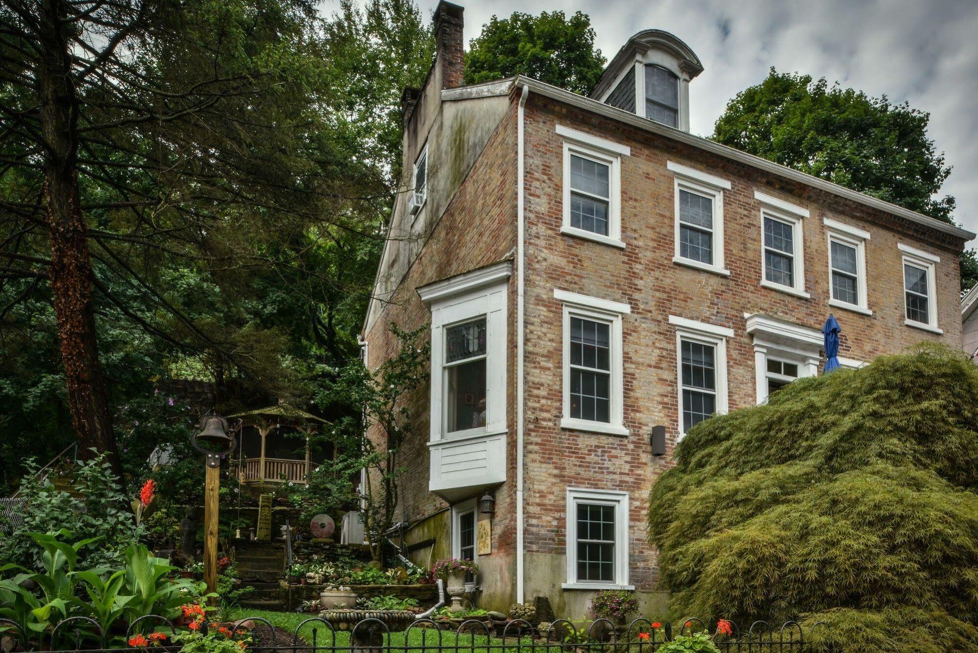 The Dolon House Bed & Breakfast! Bed & Breakfast Jim Thorpe Exterior photo